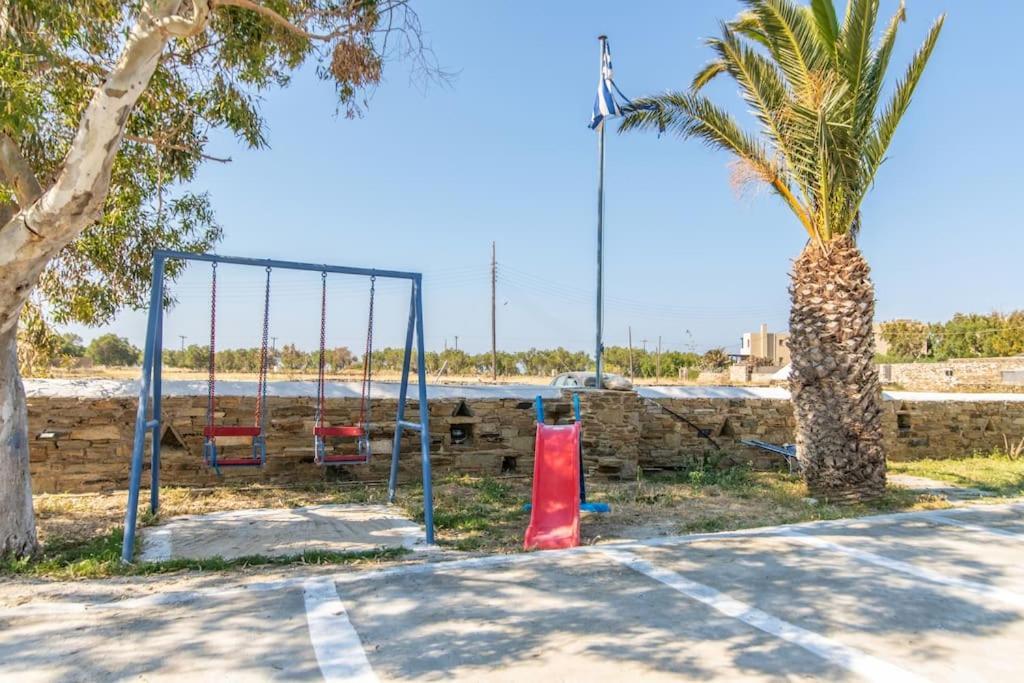 Θἔρως Apartment Tinos Exterior photo